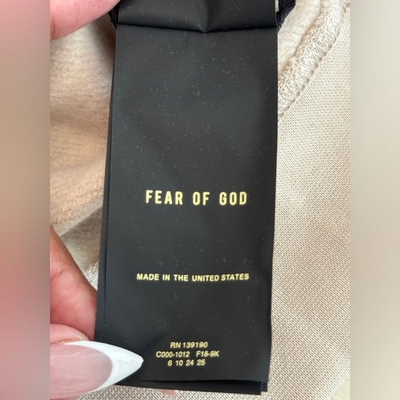 Essentials Fear Of God Hoodie - Picture 7 of 7